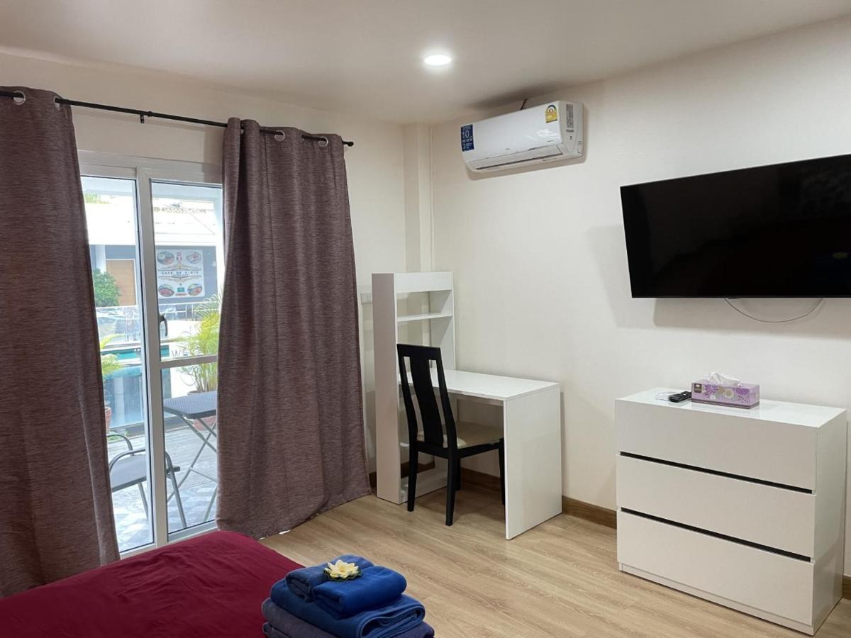 Inn Dulgence Patong Luaran gambar