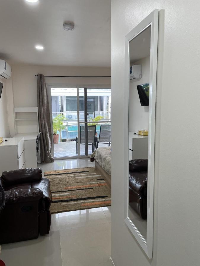 Inn Dulgence Patong Luaran gambar