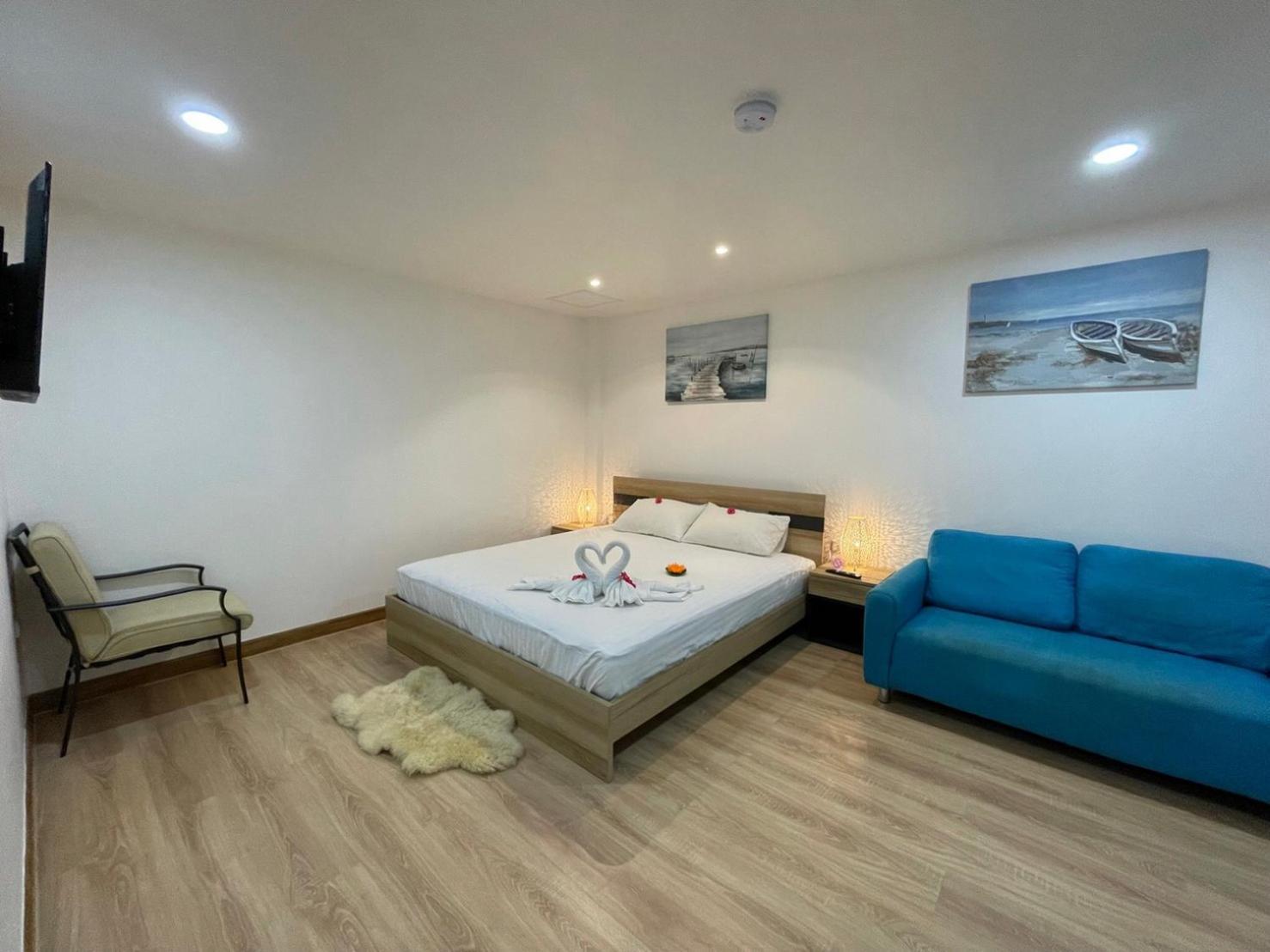 Inn Dulgence Patong Luaran gambar
